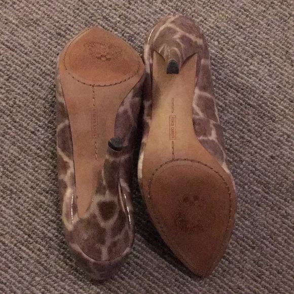 Vince Camuto heels - Picture 2 of 7